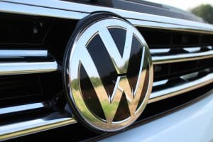 Quelles solutions quand le voyant injection à contrôler s'allume sur Volkswagen Passat ?